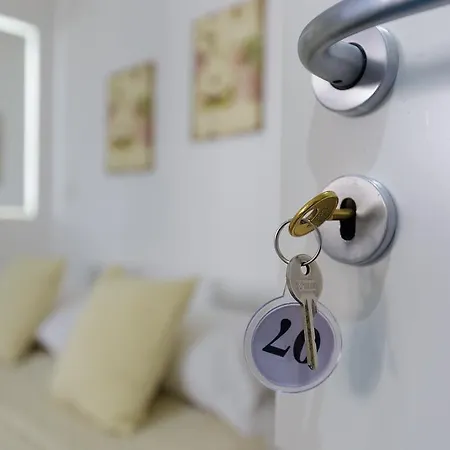 14leoni Bed & Breakfast 3*