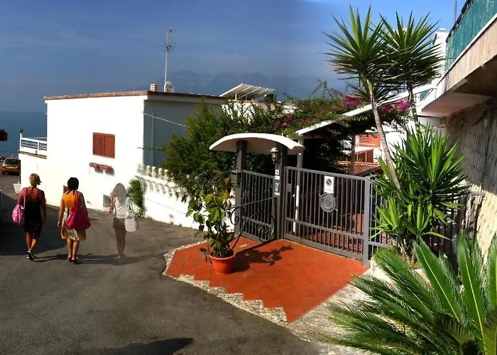 Bed and Breakfast 14leoni Σαλέρνο