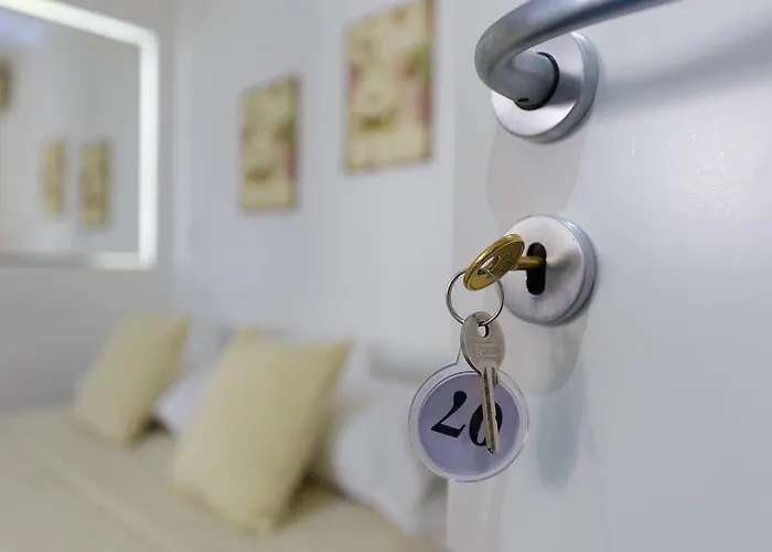 14leoni Bed and Breakfast 3*