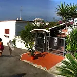 Bed and Breakfast 14leoni Σαλέρνο